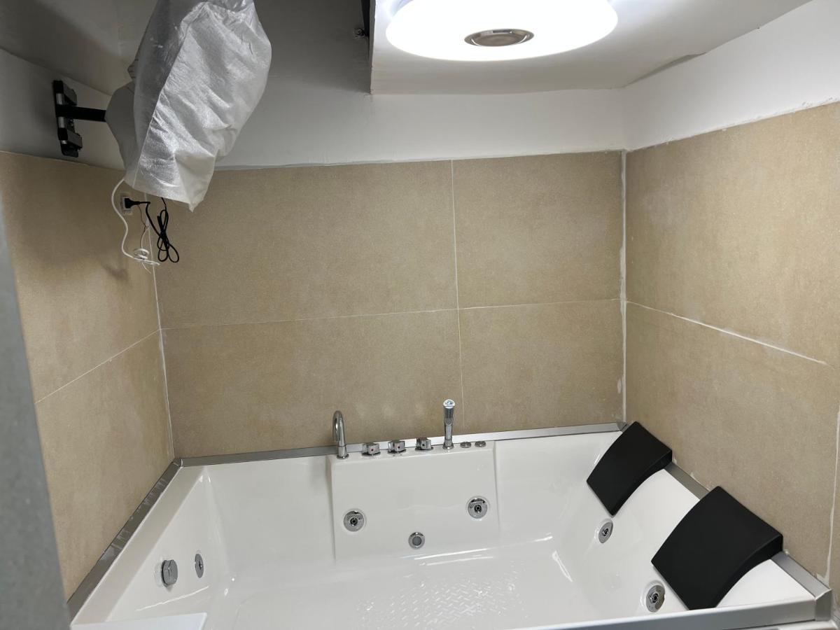 Petite Suite Неаполь Экстерьер фото