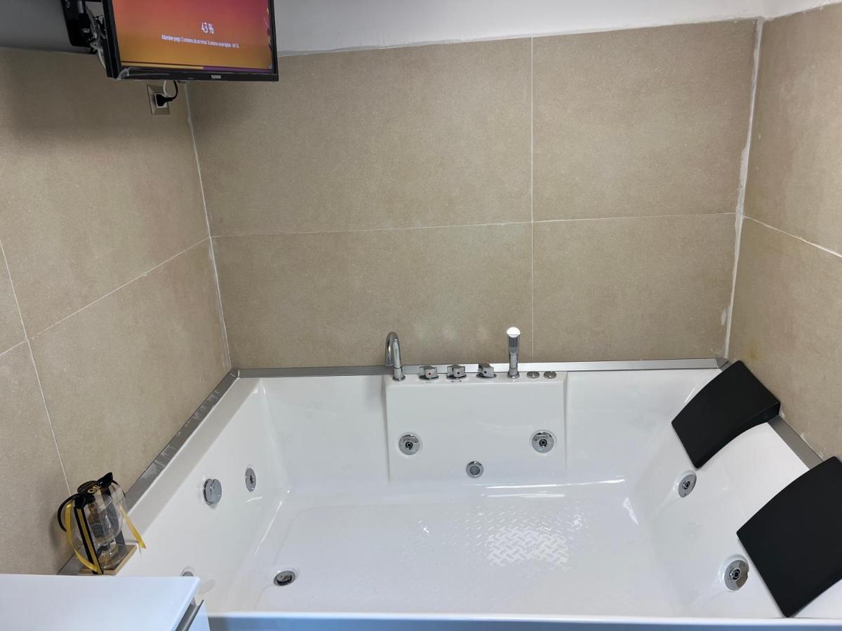 Petite Suite Неаполь Экстерьер фото
