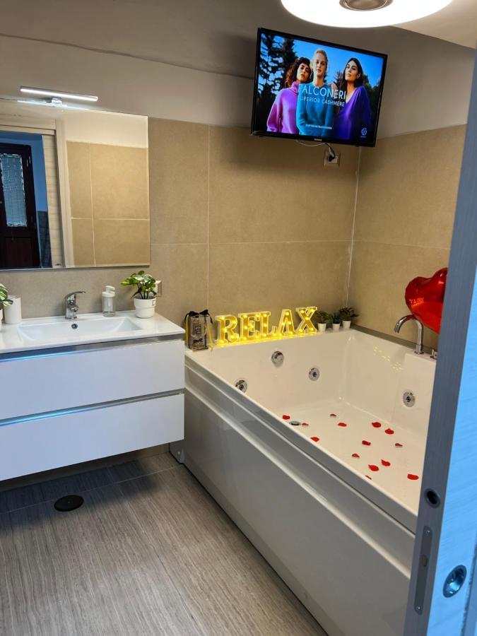 Petite Suite Неаполь Экстерьер фото