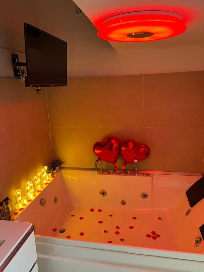 Petite Suite Неаполь Экстерьер фото